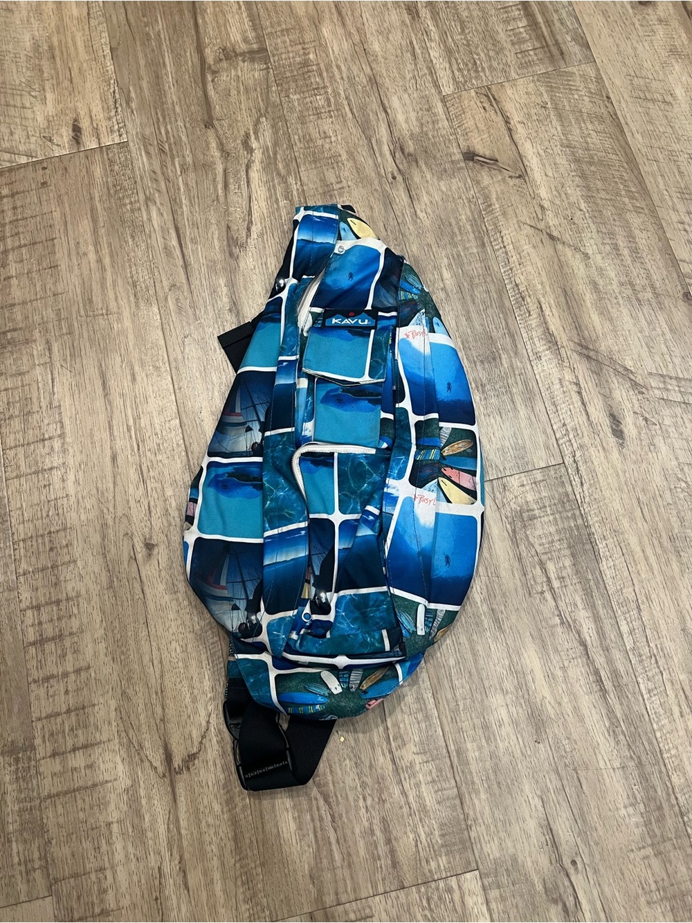 KAVU Blue Surf/Beach Print Rope Sling Bag
